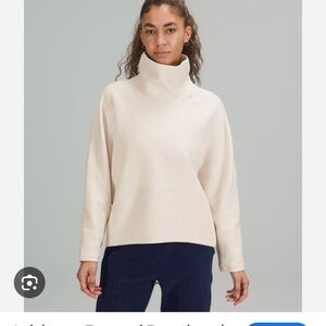 BNWT textured funnel - neck pullover size 4
